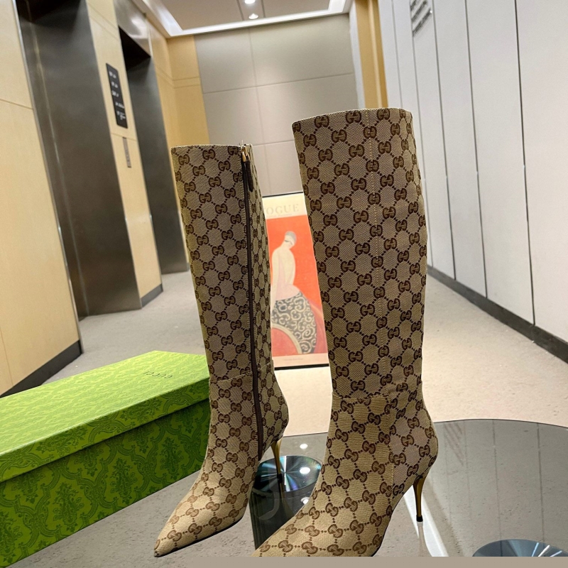 G*u*i boots